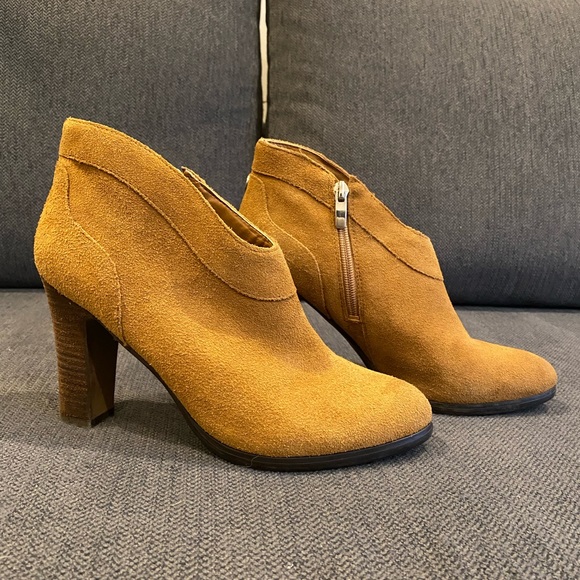 Crown Vintage booties - Picture 1 of 6